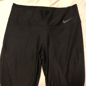 Nike dri-fit NWOT black leggings size small